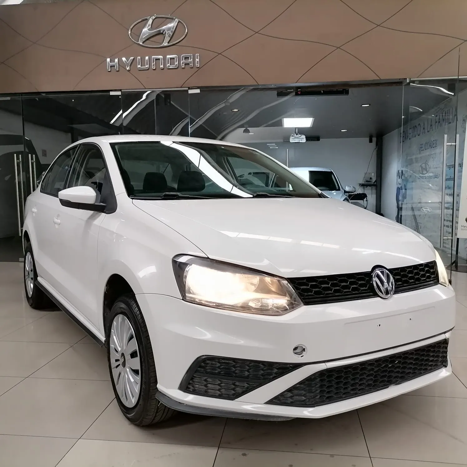 Volkswagen Vento 1.6 Starline At