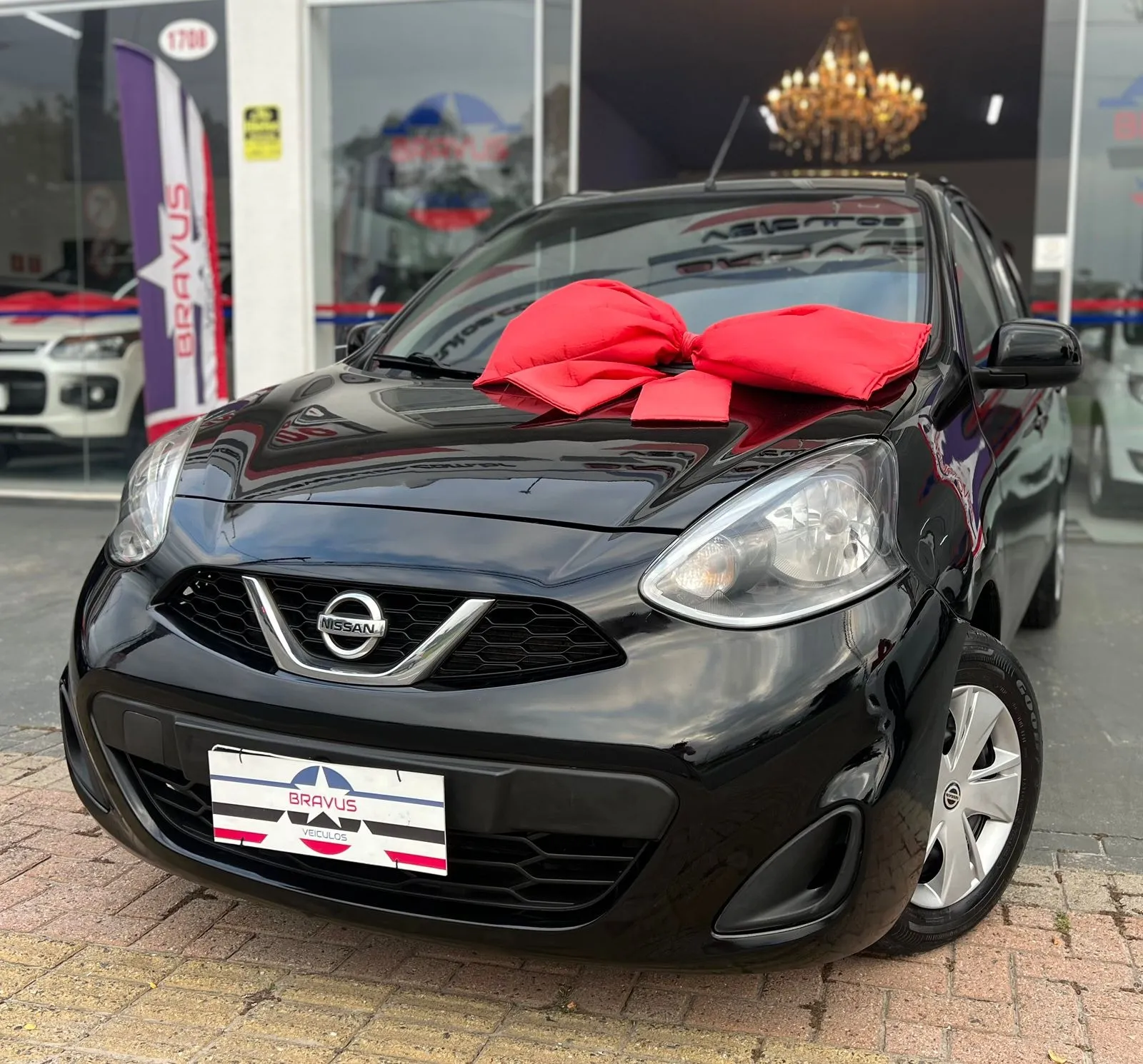 **nissan March 1.0 Completo**