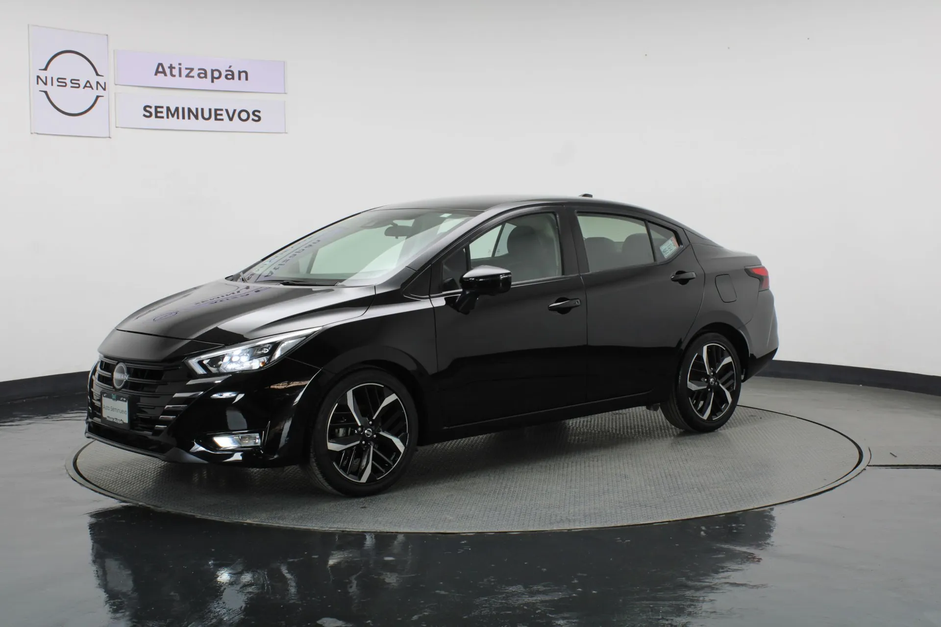 Nissan Versa 2023