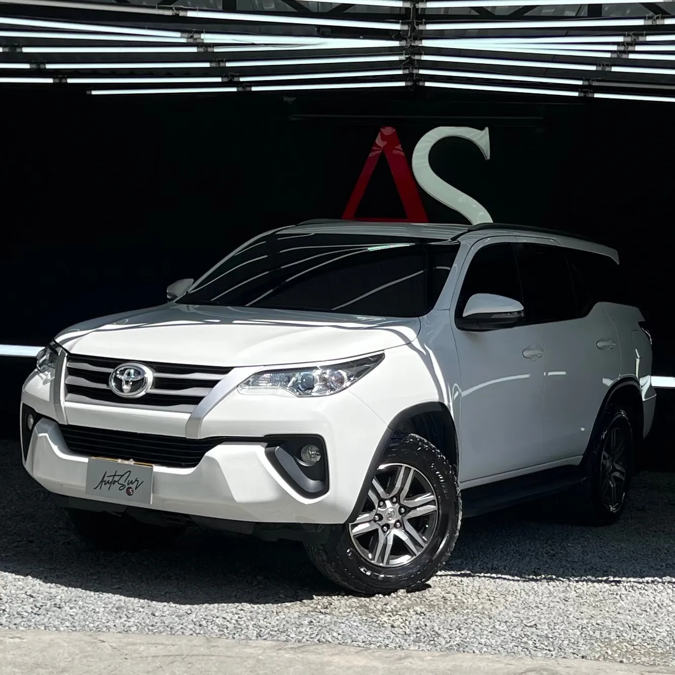 Toyota Fortuner Street 2018 2.7