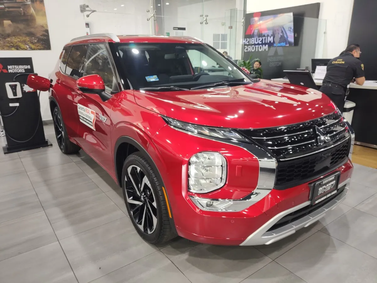 Outlander Phev Limited 2025