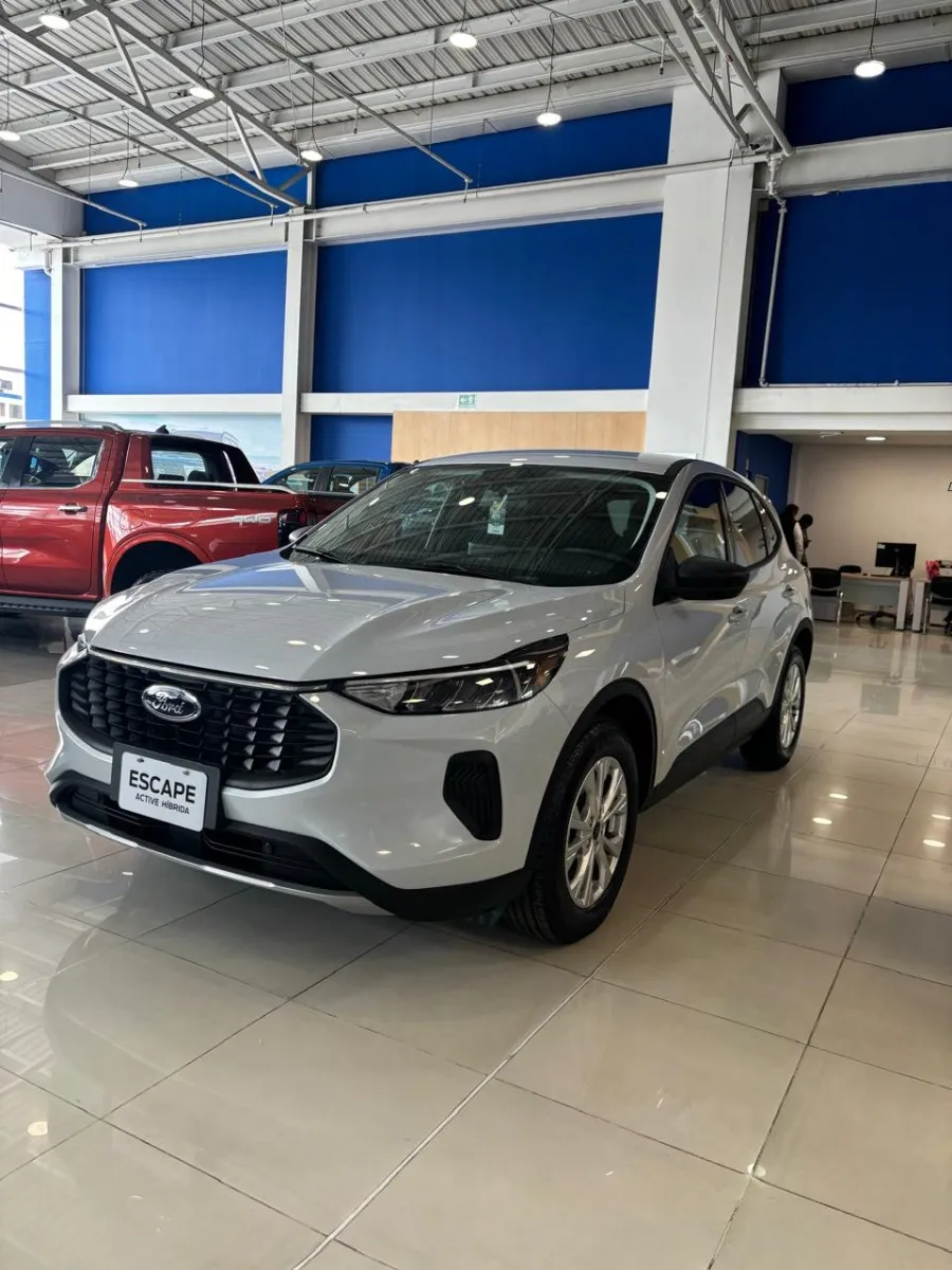 Nueva Escape  Active Hibrida 2.5 Cc 2025 Nore