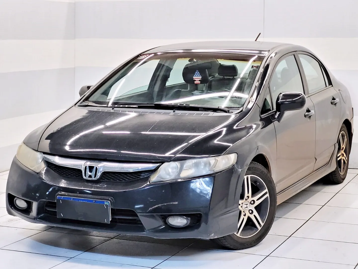 Honda Civic 1.8 Lxs 16v Flex 4p Automático