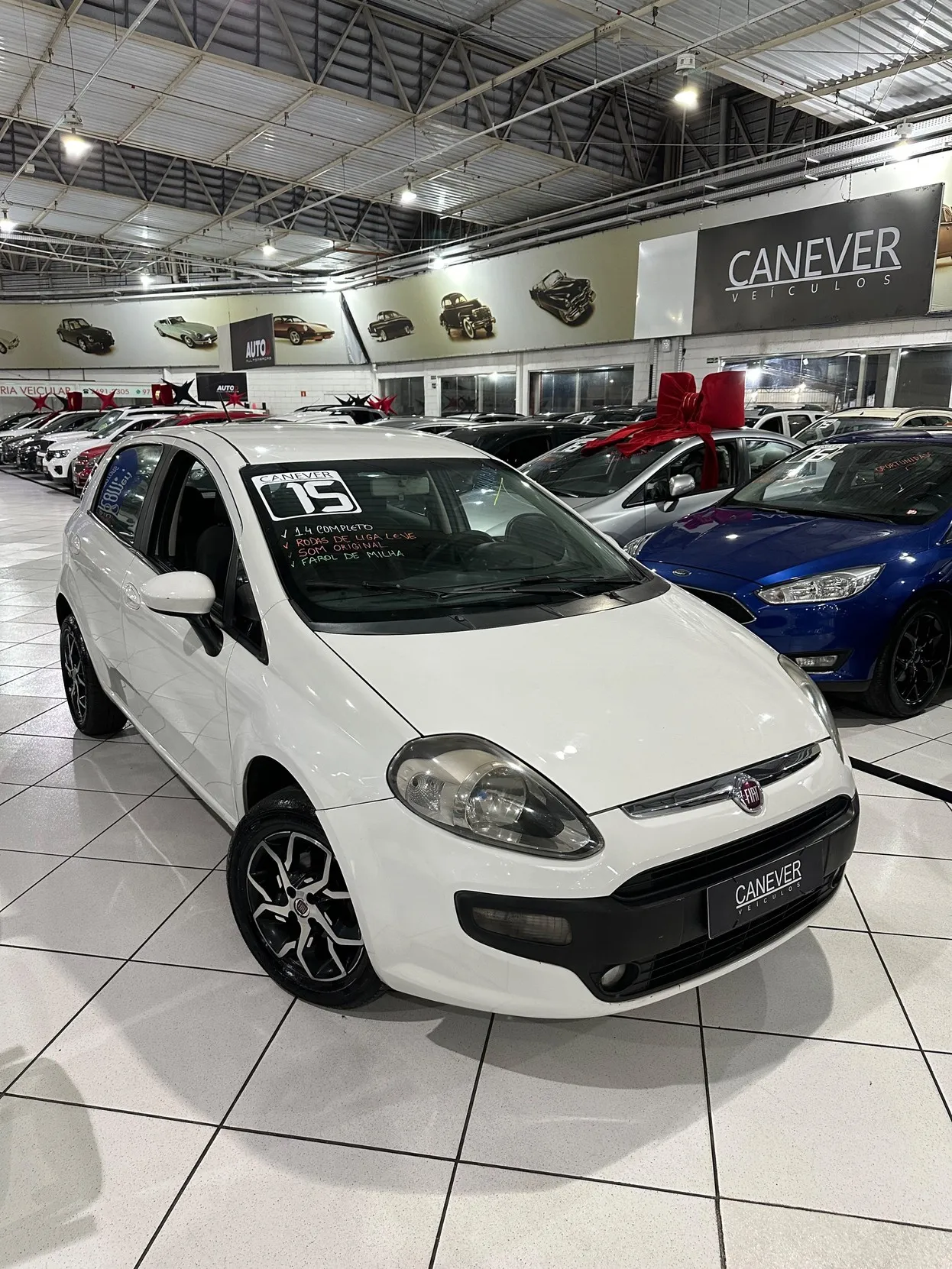 Fiat Punto 1.4 Attractive 8v 2015