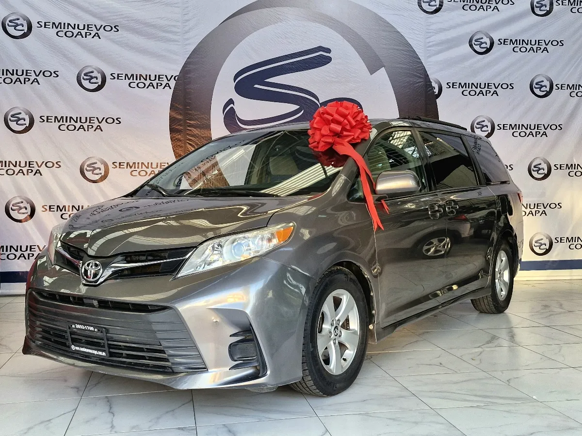 Toyota  Sienna  2019