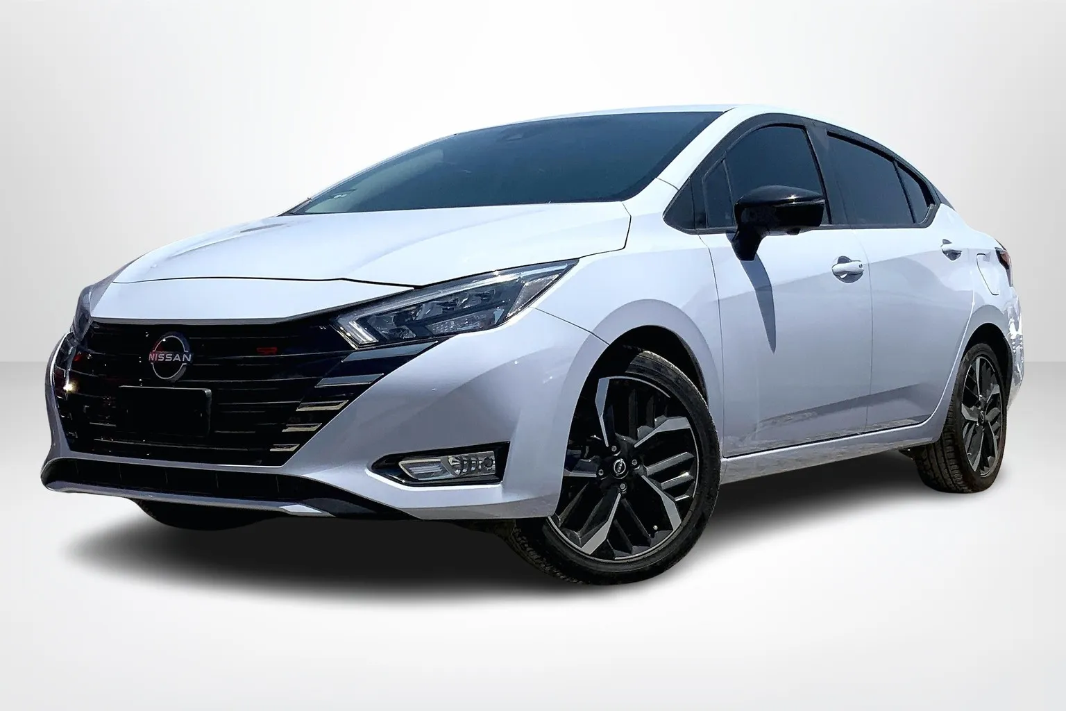 Nissan Versa 2024