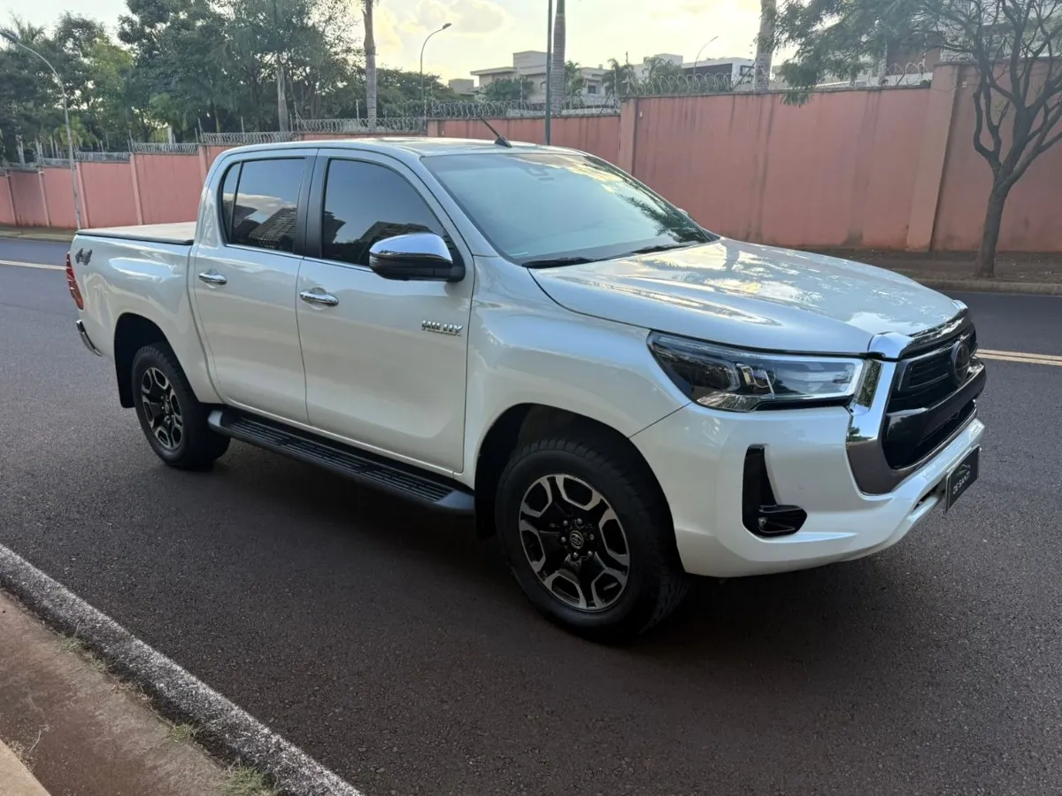 Toyota Hilux 2.8 Tdi Srx Cab. Dupla 4x4 Aut. 4p