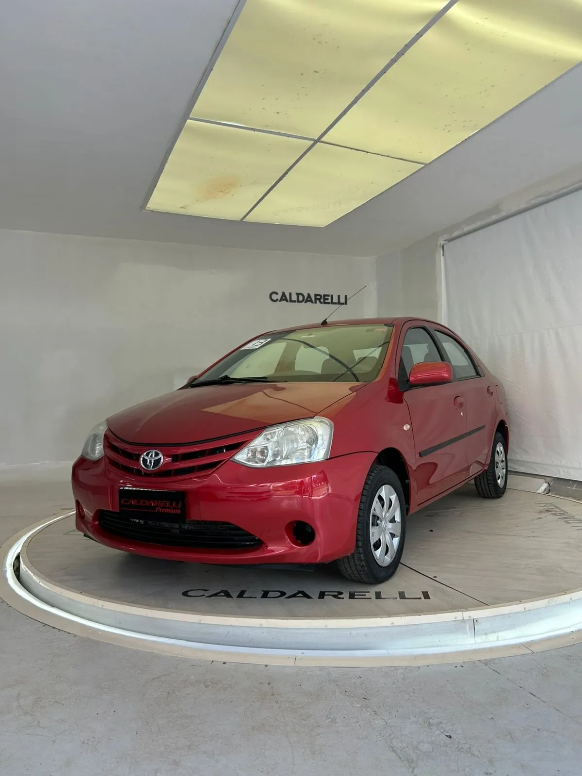 Toyota Etios Sedán 1.5 16v Xs 4p