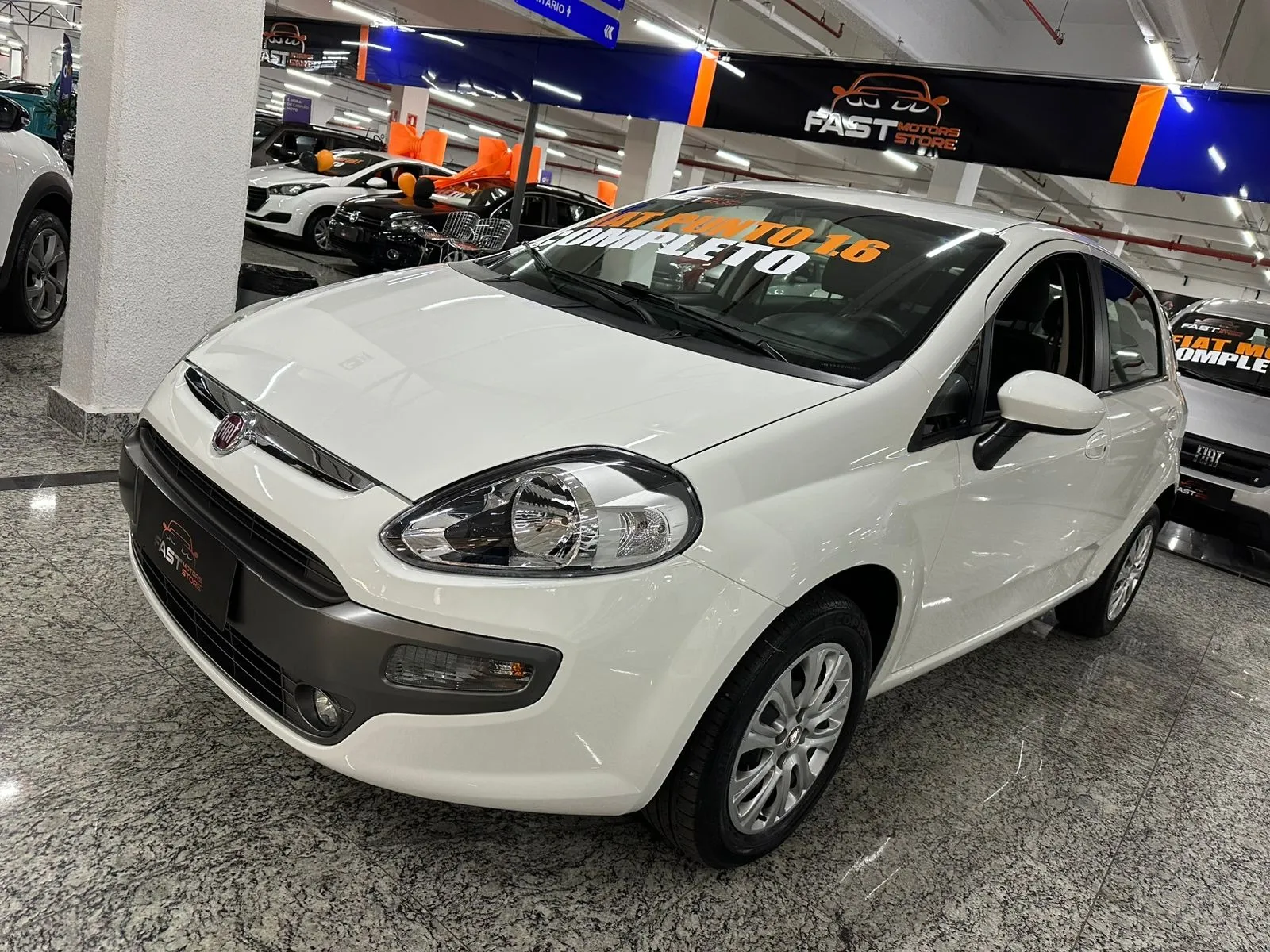 Fiat Punto 1.6 16v Essence Flex 5p
