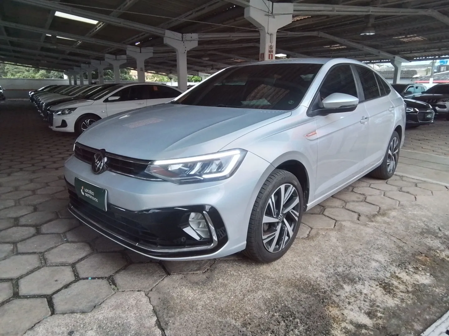 Volkswagen Virtus 1.0 200 Tsi Highline Automático