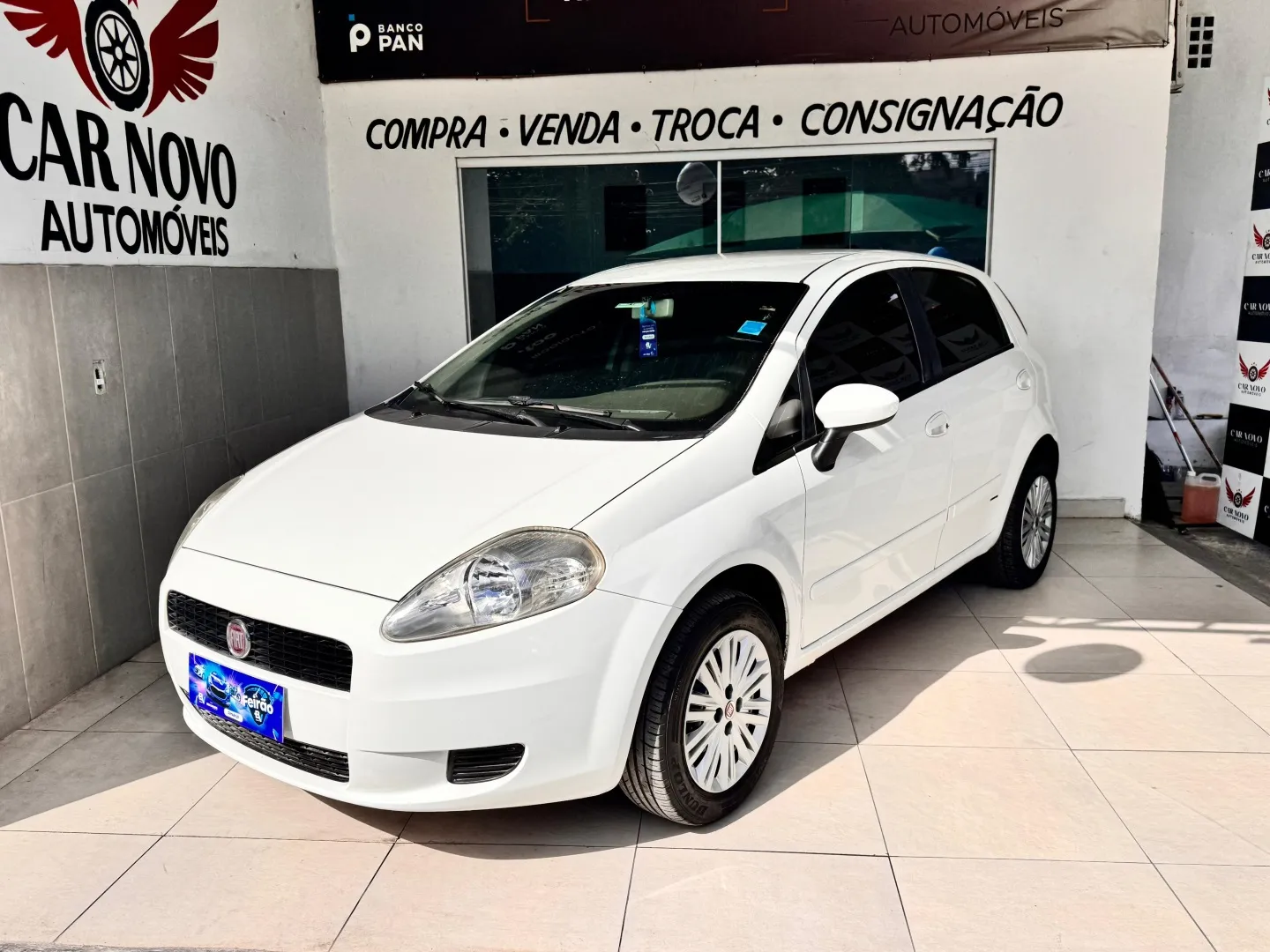 Fiat Punto 1.4 Attractive 8v Flex 4p Manual