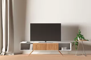 Televisor Smart TV en una sala de living moderna