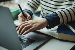 ¿Cuál es mejor: Macbook Pro vs HP Pavilion X360?