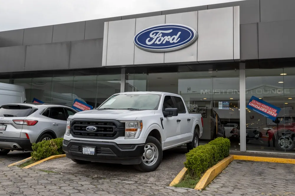 Ford F-150 Xl Doble Cabina V6 4x2 At