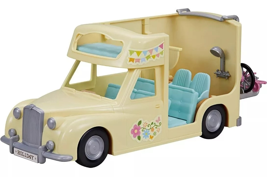 Camioneta beige con asientos azul celeste