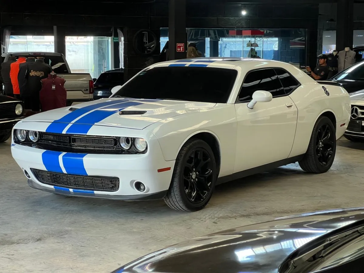 Dodge Challenger 3.6 Black Line V6 At