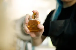 Descubrí los 10 mejores perfumes para mujer, consejos de compra y más