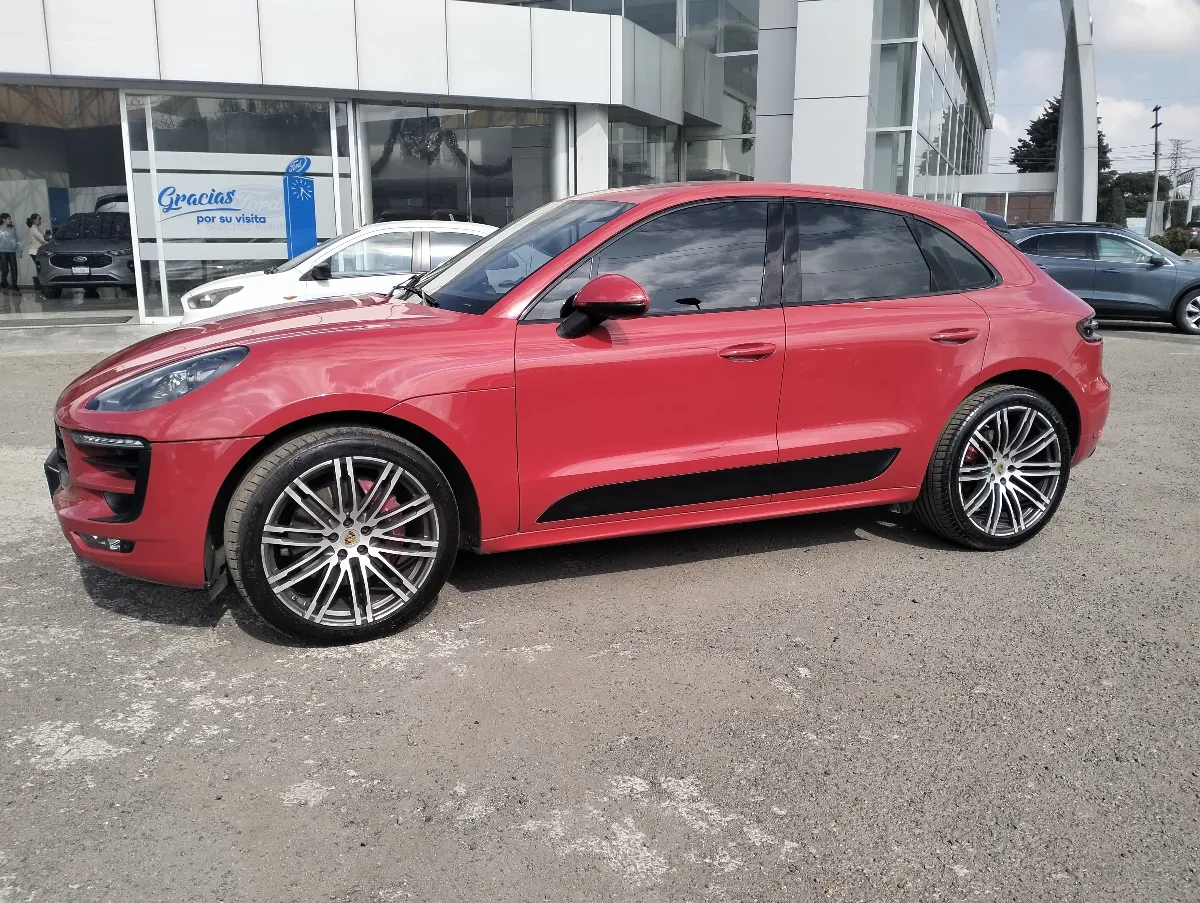 Porsche  Macan  2017