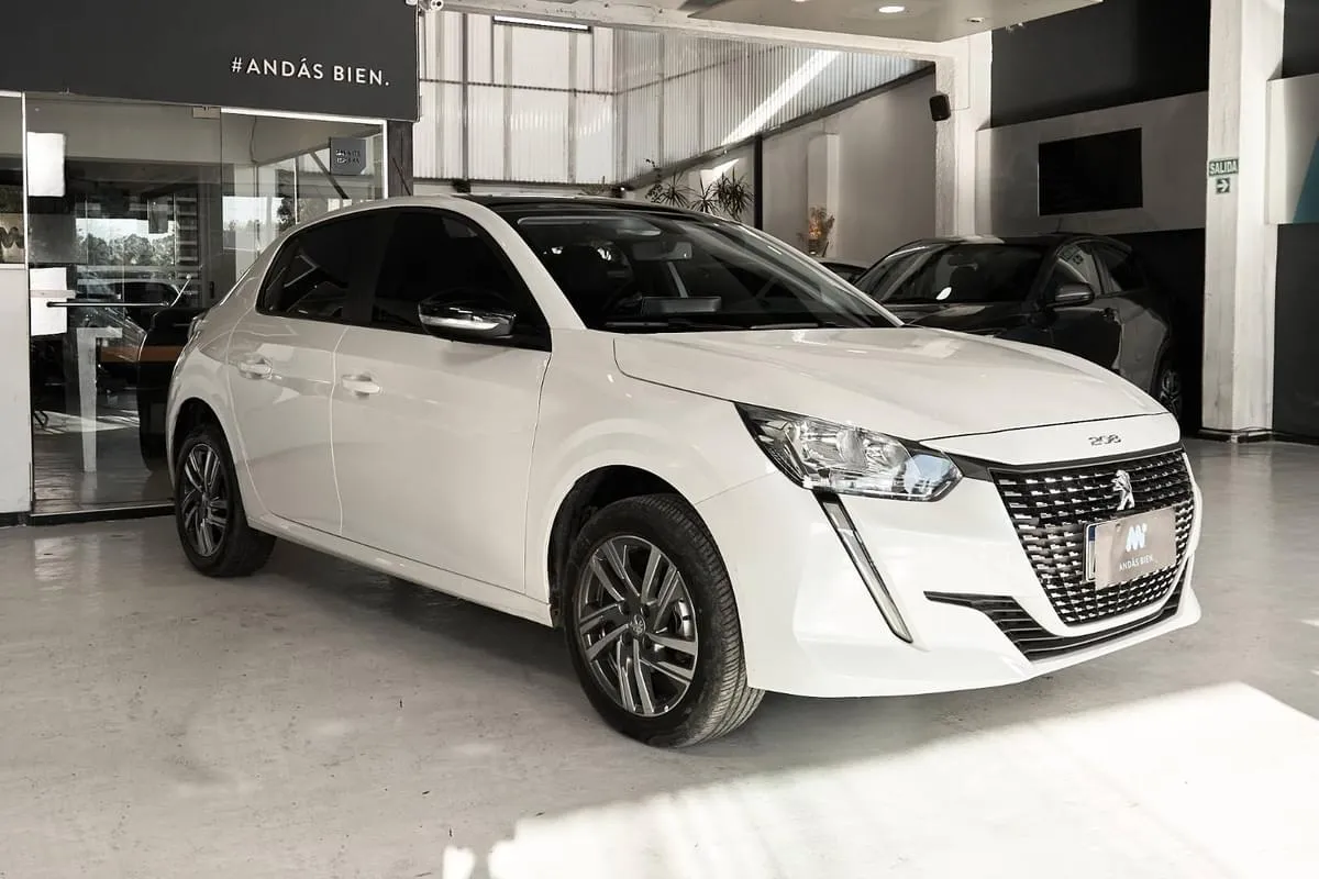Peugeot 208 Allure Pack 2024