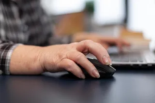 aprenda a reparar el probelma de doble clic en el logitech g305