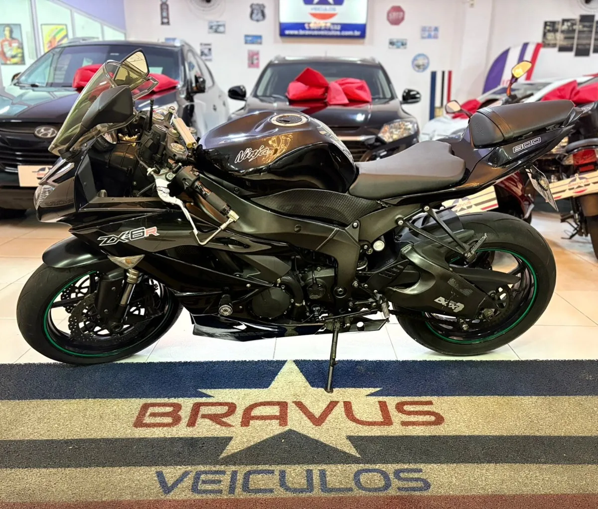**kawasaki/ninja Zx-6r 2012 Impecável Baixa Km Revisada**