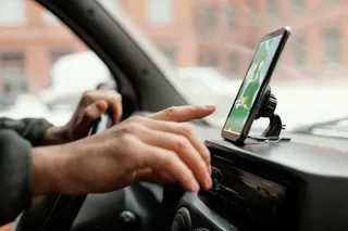 suporte de celular para carro instalado