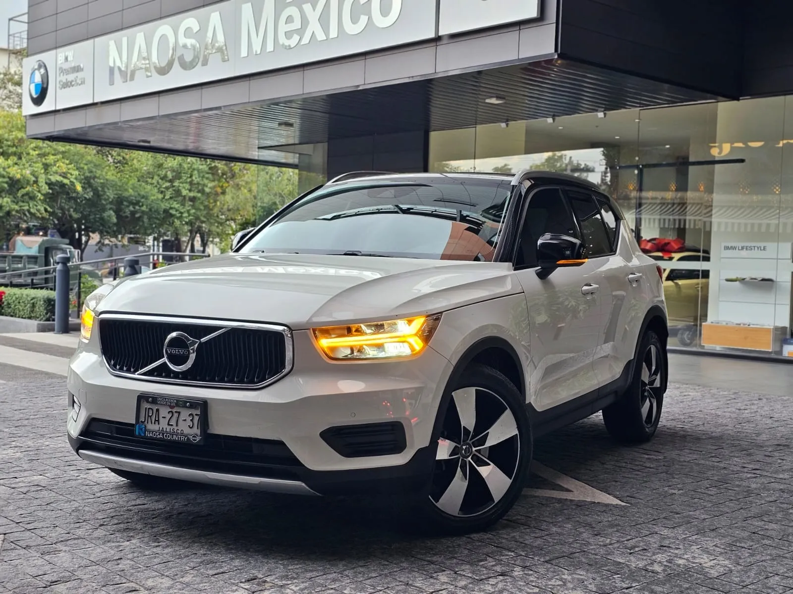 Volvo Xc40 Momentum T4