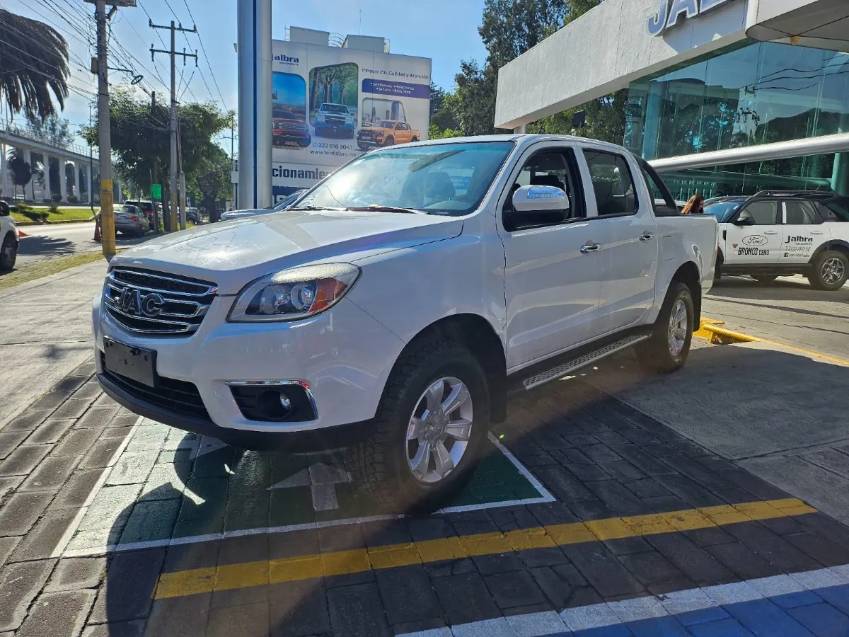 Jac Frison T6 