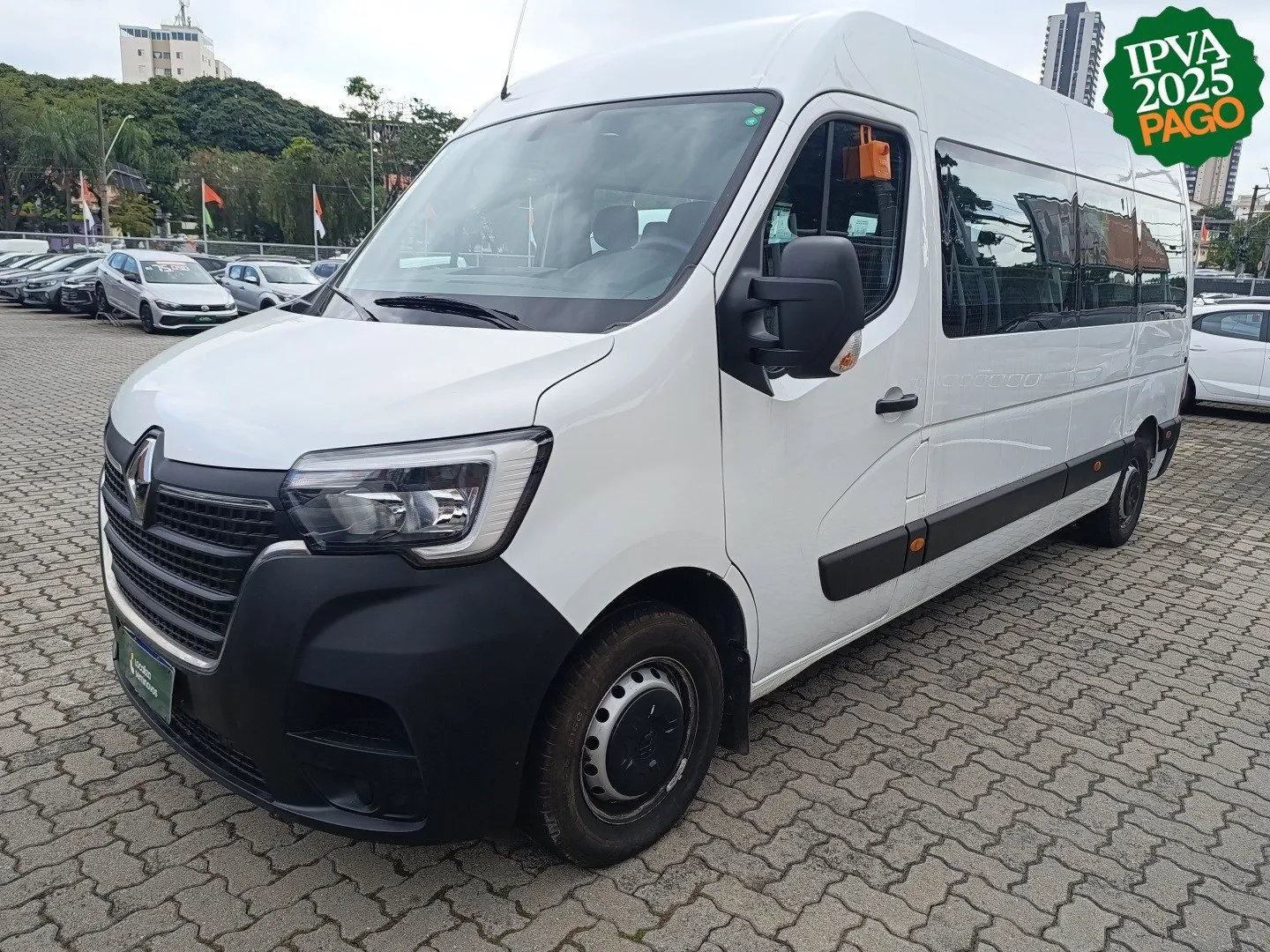 Renault Master 2.3 Dci Diesel Minibus Executive 16l L3h2 3p 