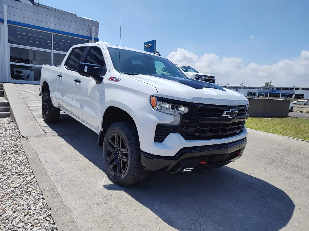 Chevrolet Silverado Z71 Entrega Inmediata Sa