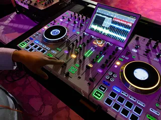Guía sobre mescladoras de sonido: conocé todo sobre su funcionamiento, modelos y más.