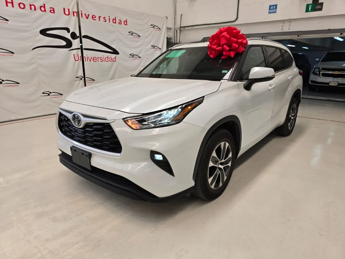 Toyota Highlander 2022 Highlander Xle