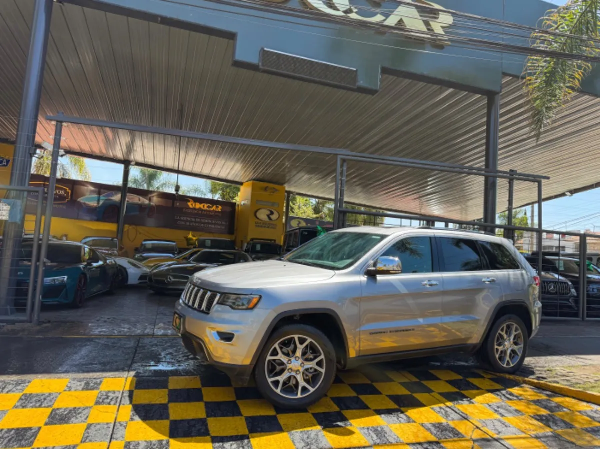 Jeep Grand Cherokee 3.6 Limited Lujo 4x4 Mt