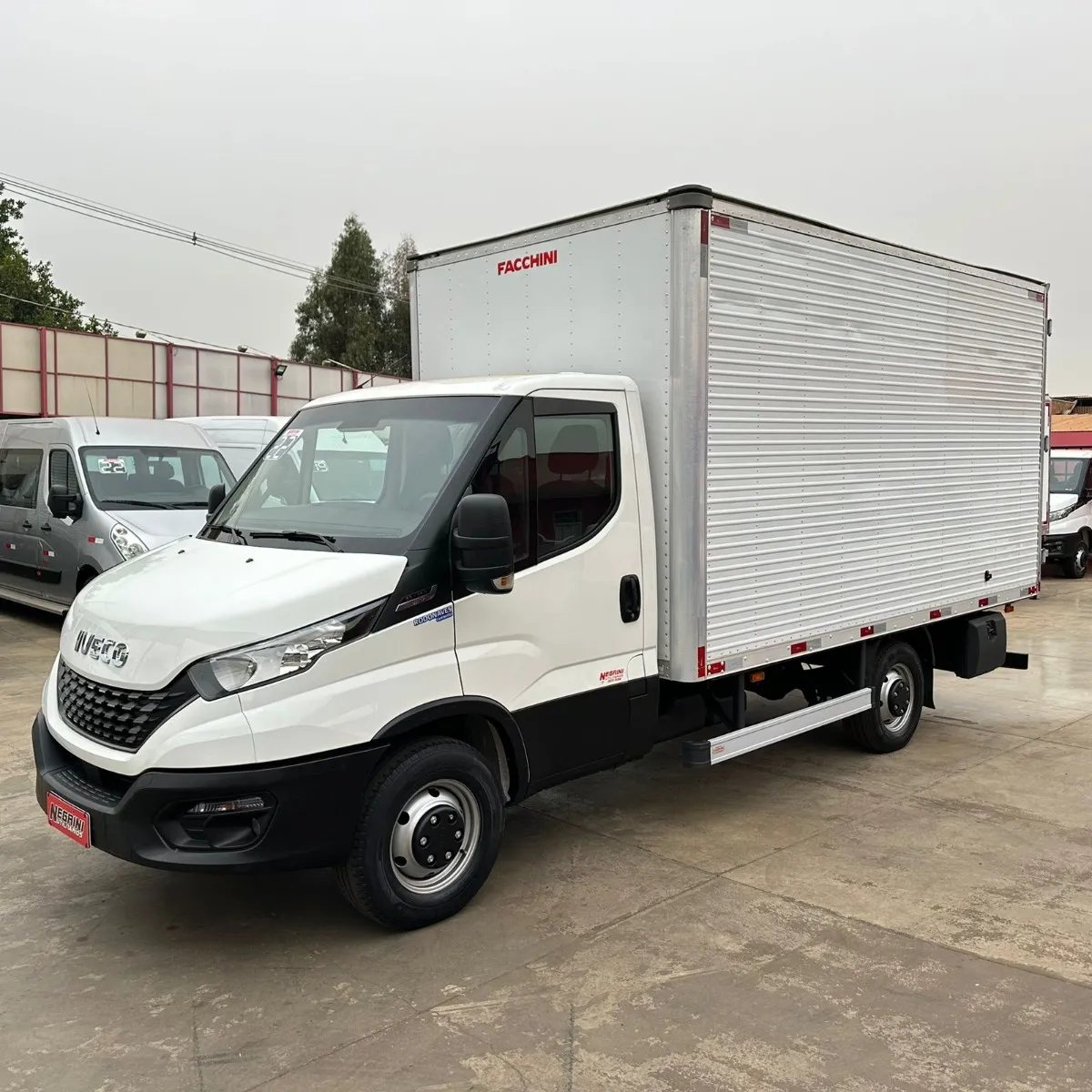 Iveco Daily 35-150 Baú 