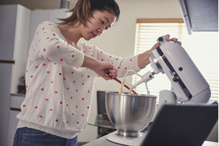 Mujer cocinando