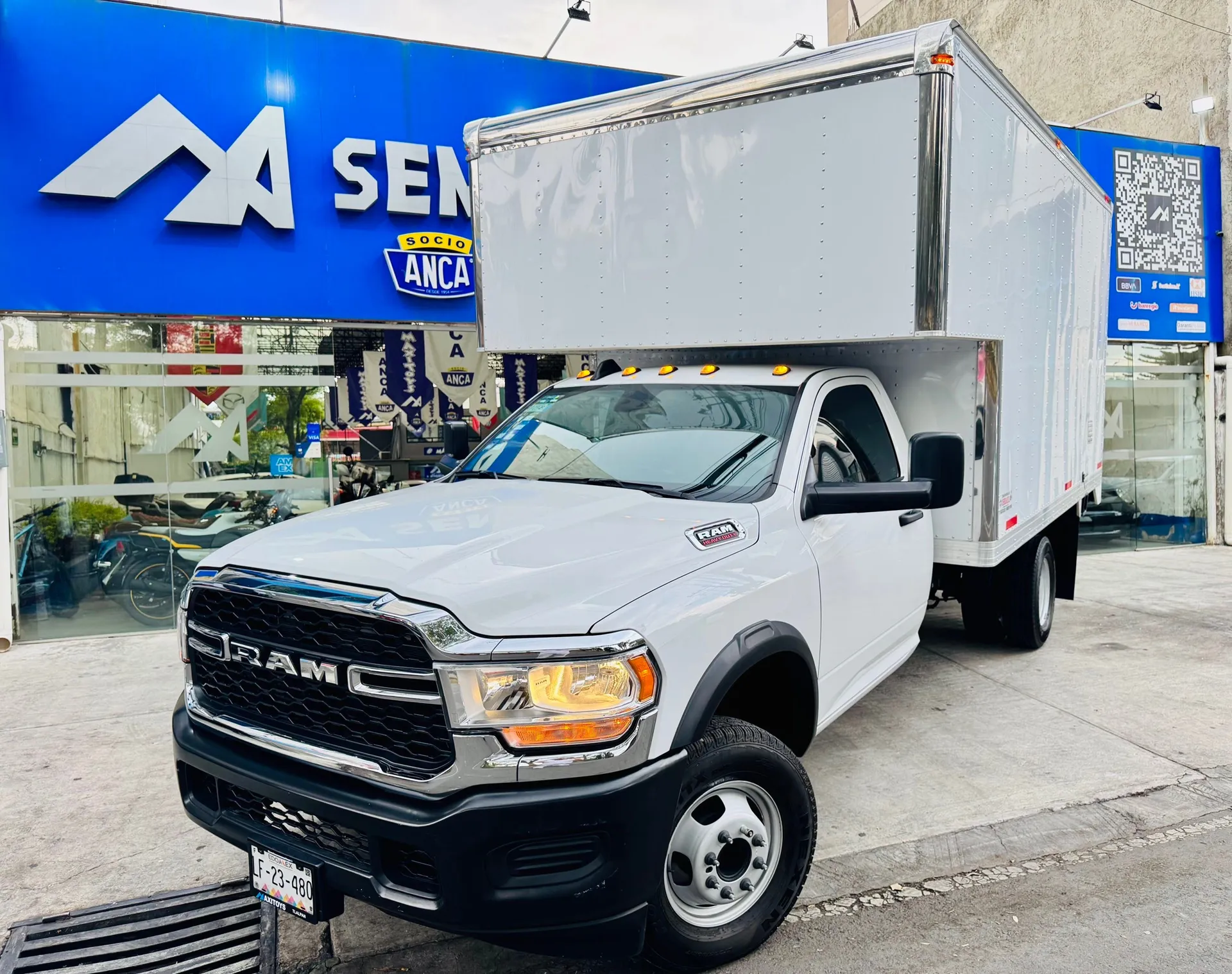 Dodge Ram 4000 Heavy Duty Caja Seca 2021