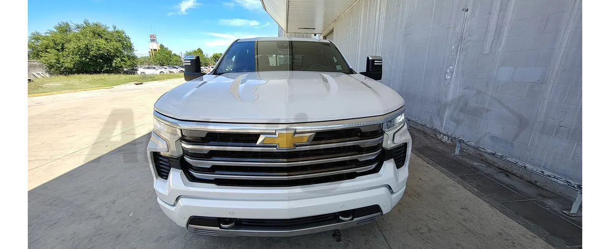 Chevrolet Silverado 5.3 V8 High Country