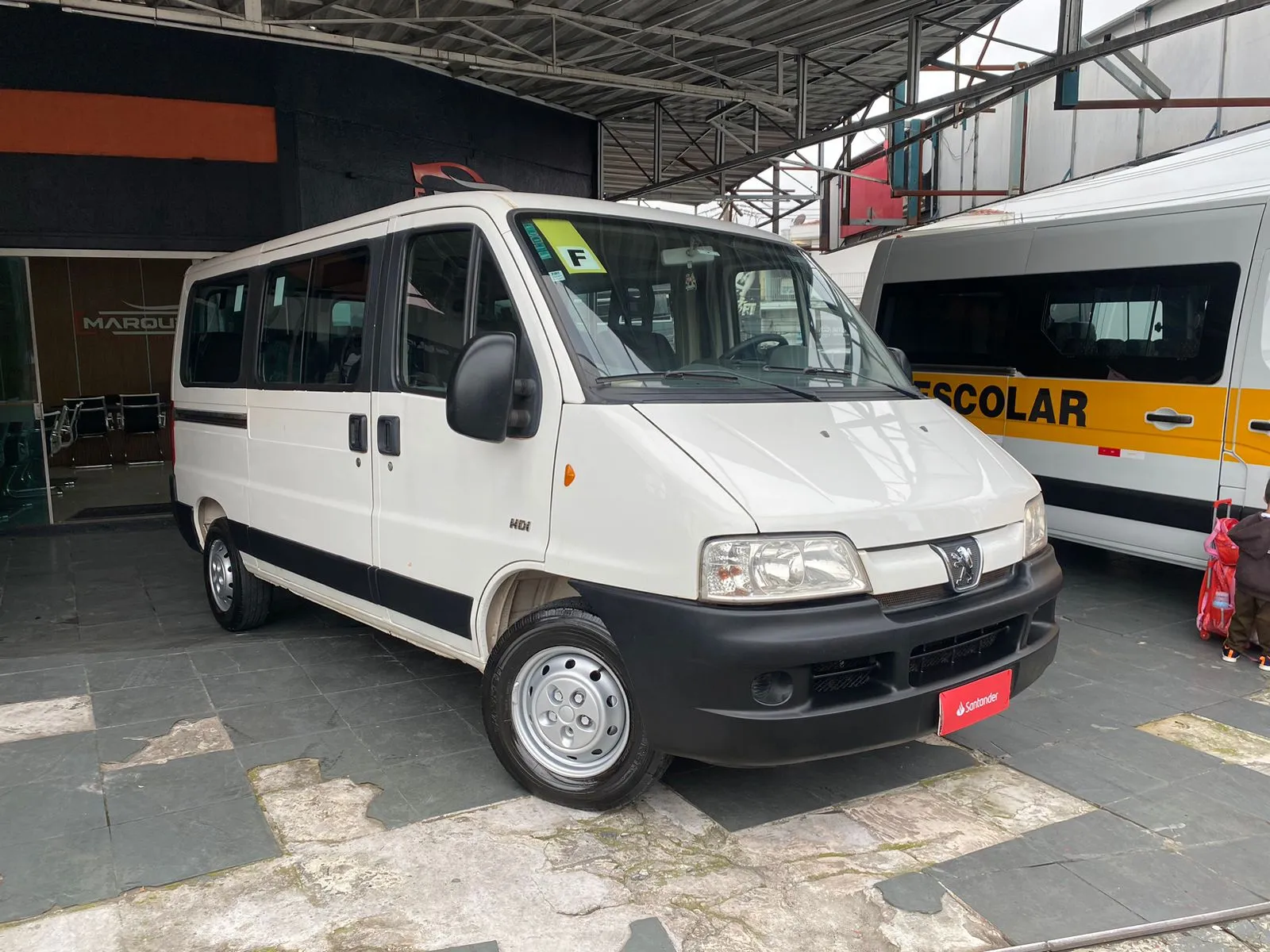 Peugeot Boxer 330 15 Lugares 2014