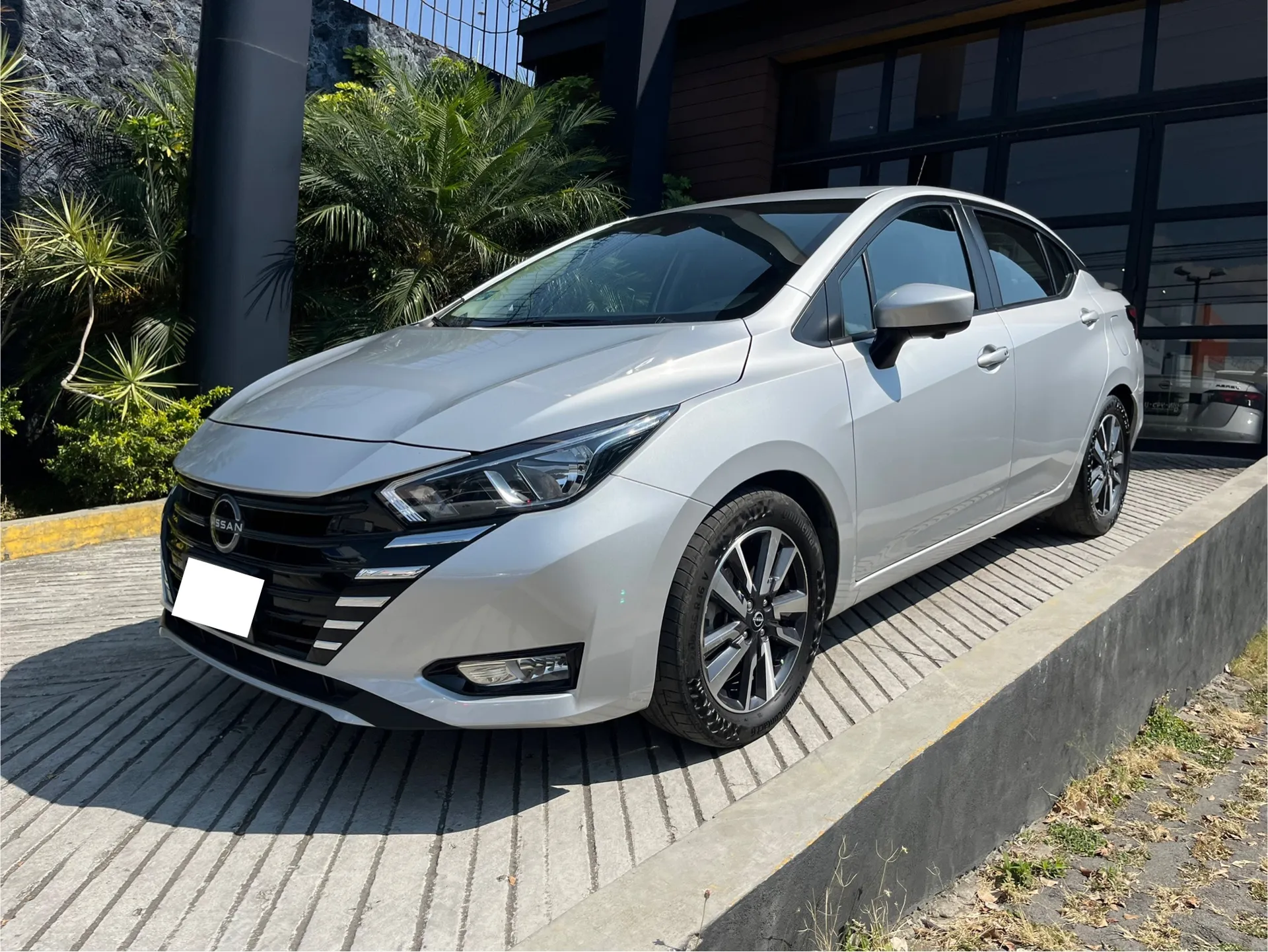Nissan Versa 1.6 Advance Mt