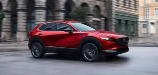 Elegancia y tecnología japonesa en un SUV compacto. 