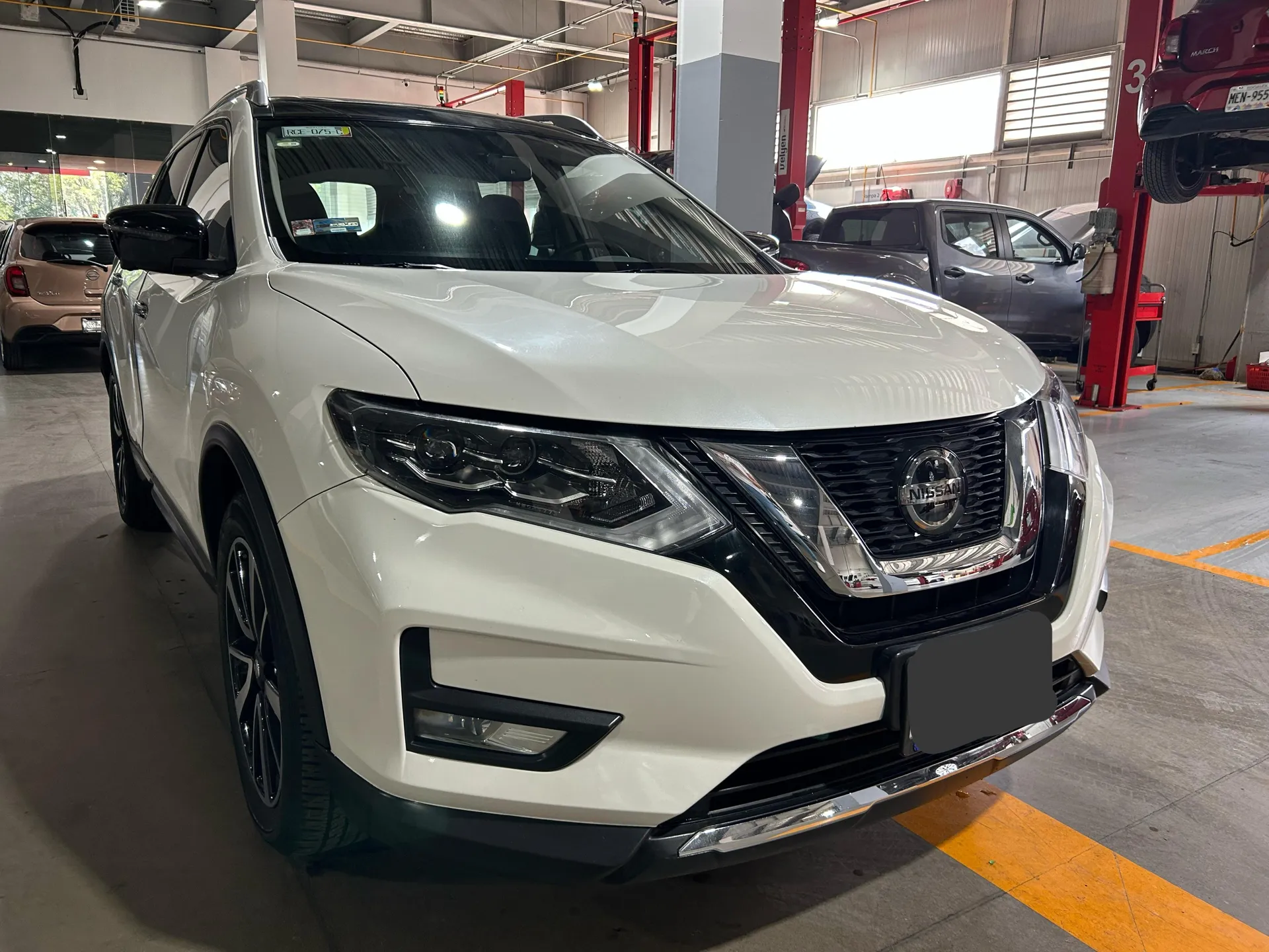 Nissan X-trail 2.5 Exclusive 3 Row Cvt