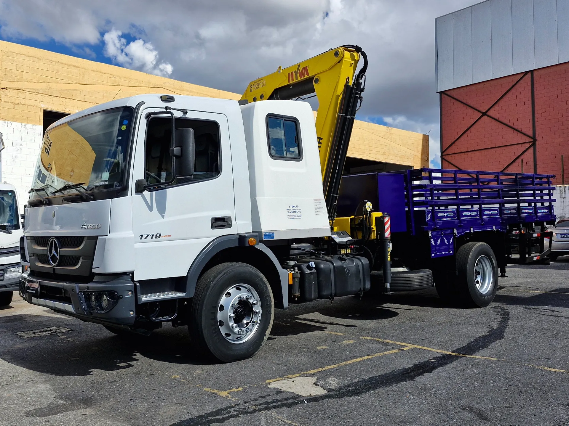 Mb Atego 1719 Munck 19 Toneladas Cabine Suplementar