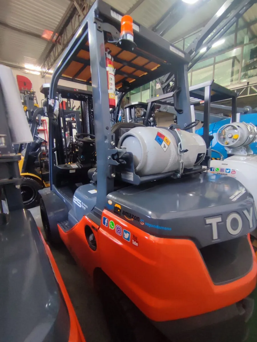 Montacargas Nuevo Toyota 2.5 Toneladas Nuevo 2023