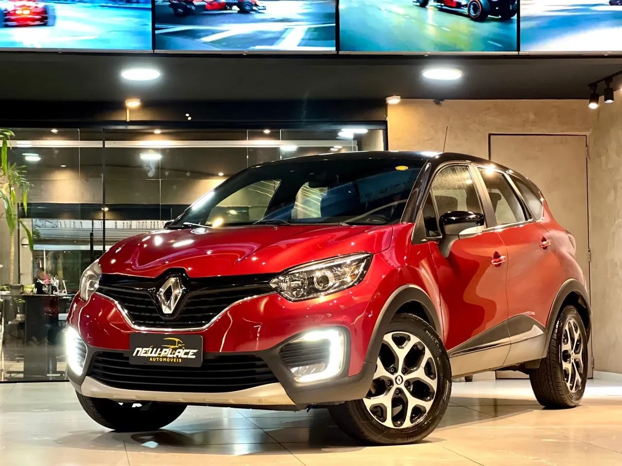Renault Captur 2.0 16v Intense Aut. 5p