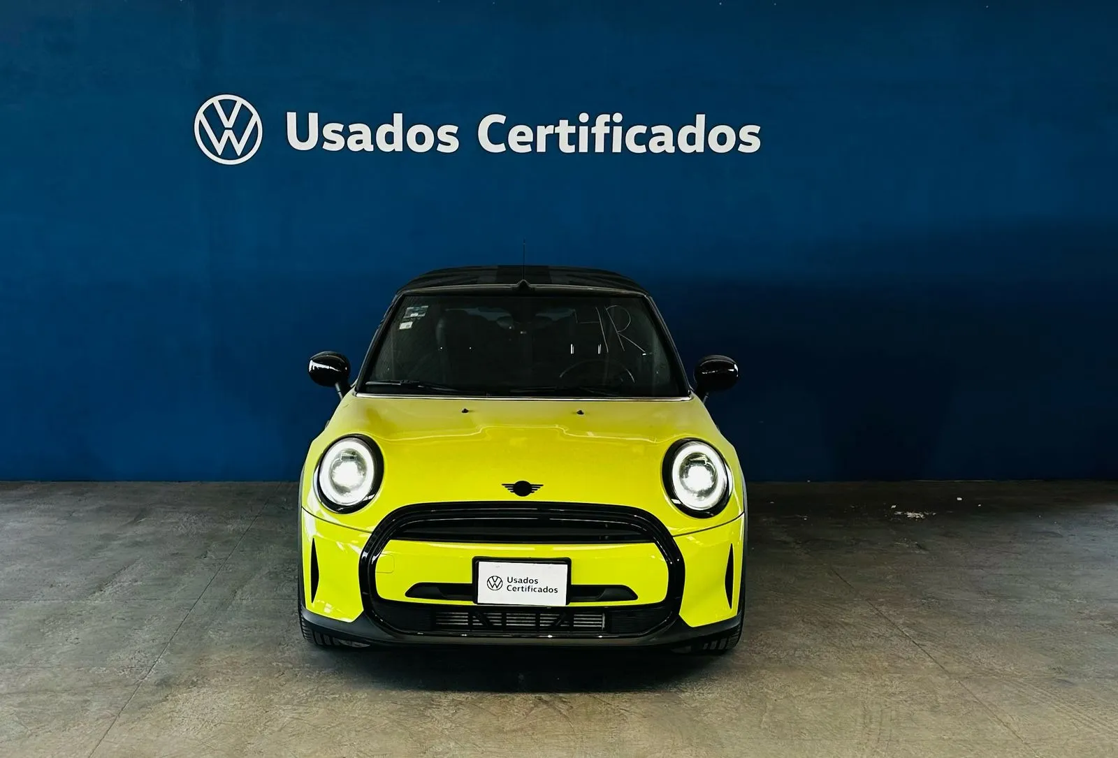 Mini Cooper Convertible 1.5 Iconic At