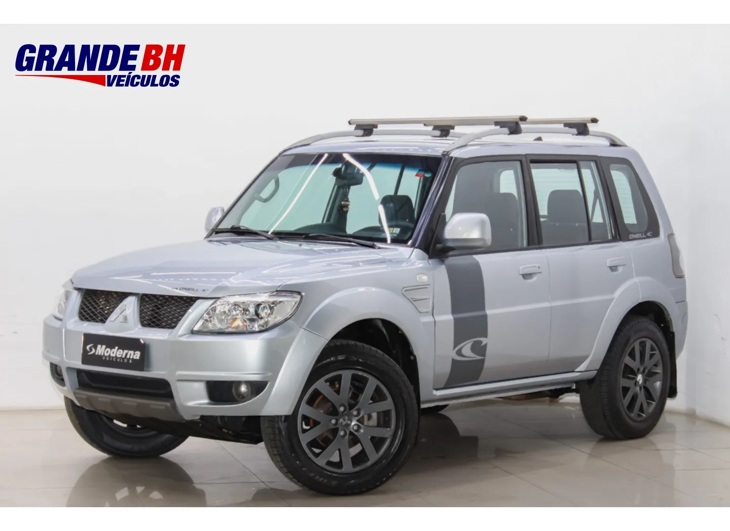 Mitsubishi Pajero Tr4 2.0 4x2 16v 140cv Flex 4p Automático