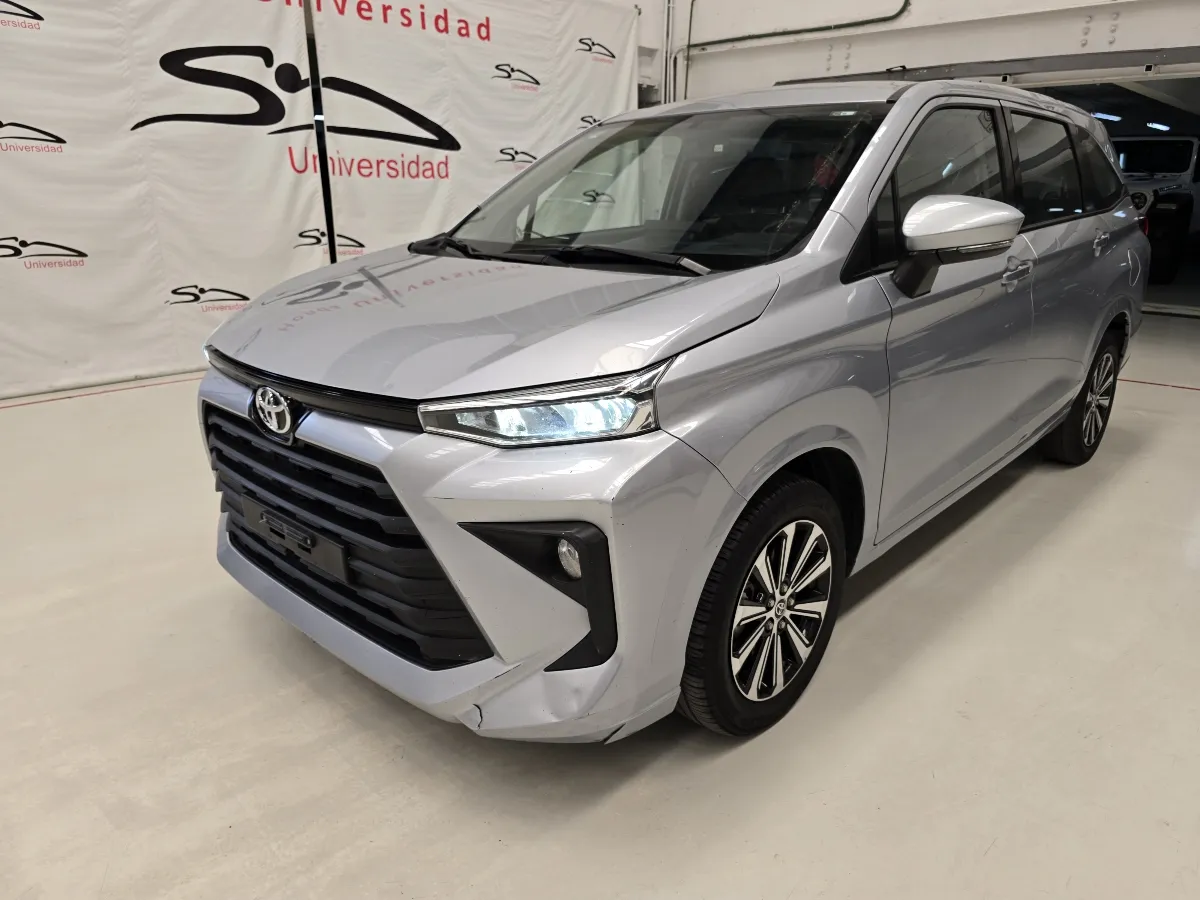 Toyota  Avanza  2023