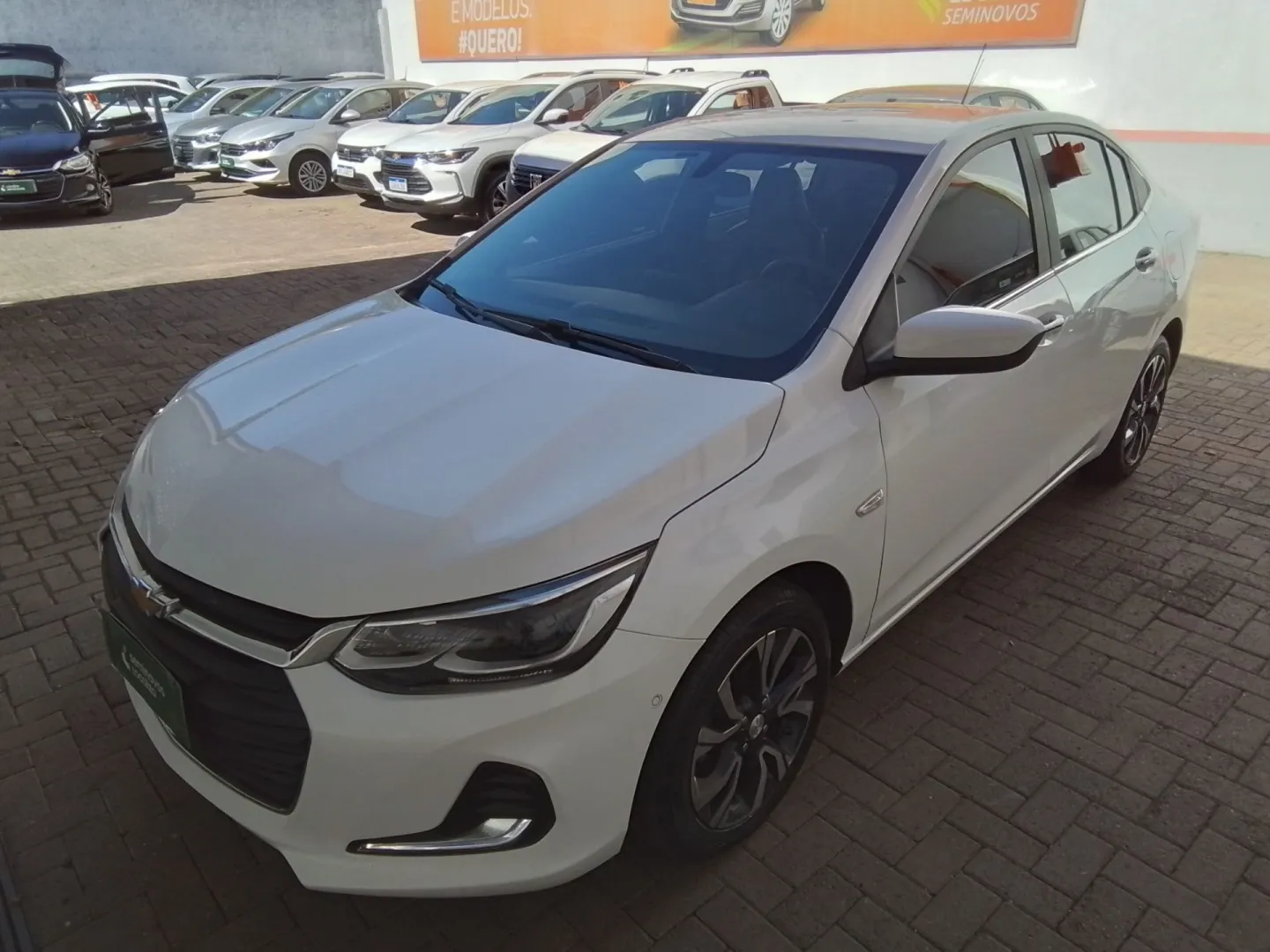 Chevrolet Onix 1.0 Turbo Flex Plus Premier Automático