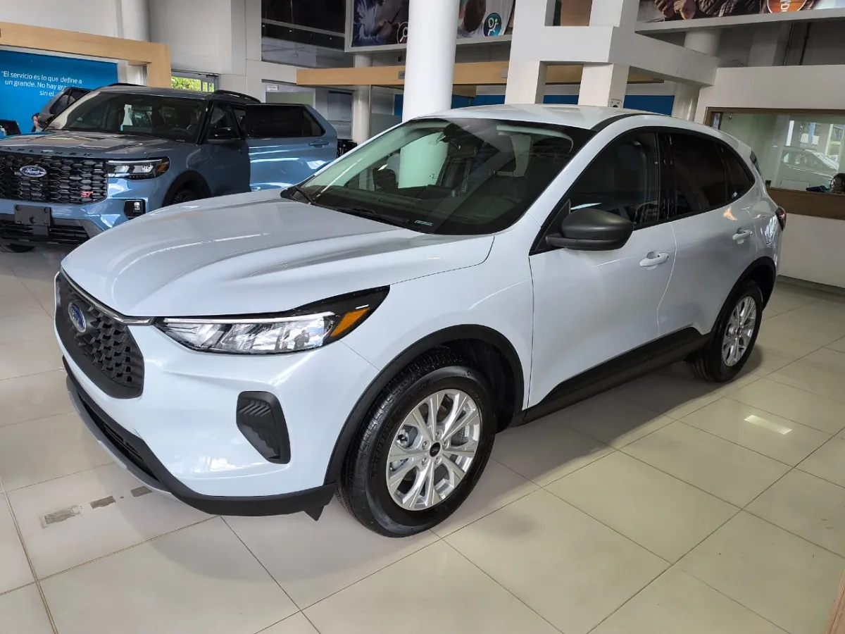 Ford Escape Active Hibrida 4x2