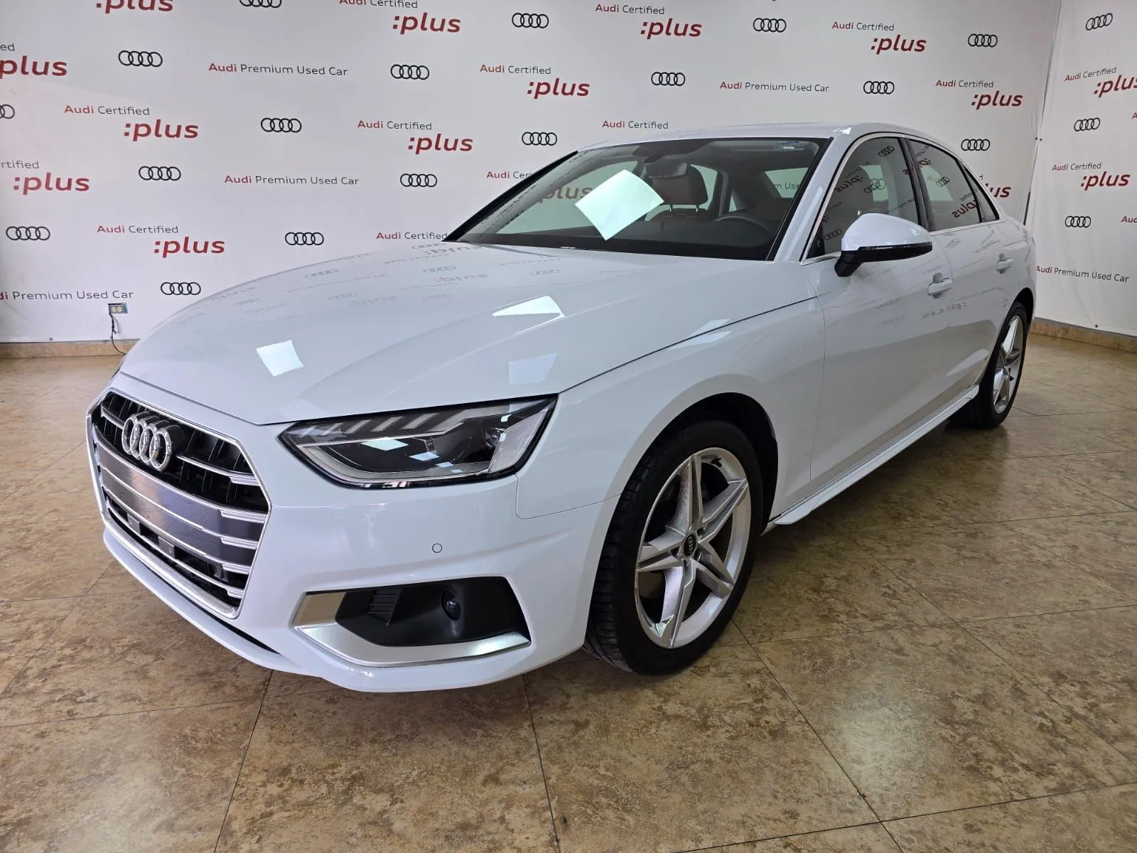 Audi A4 2023